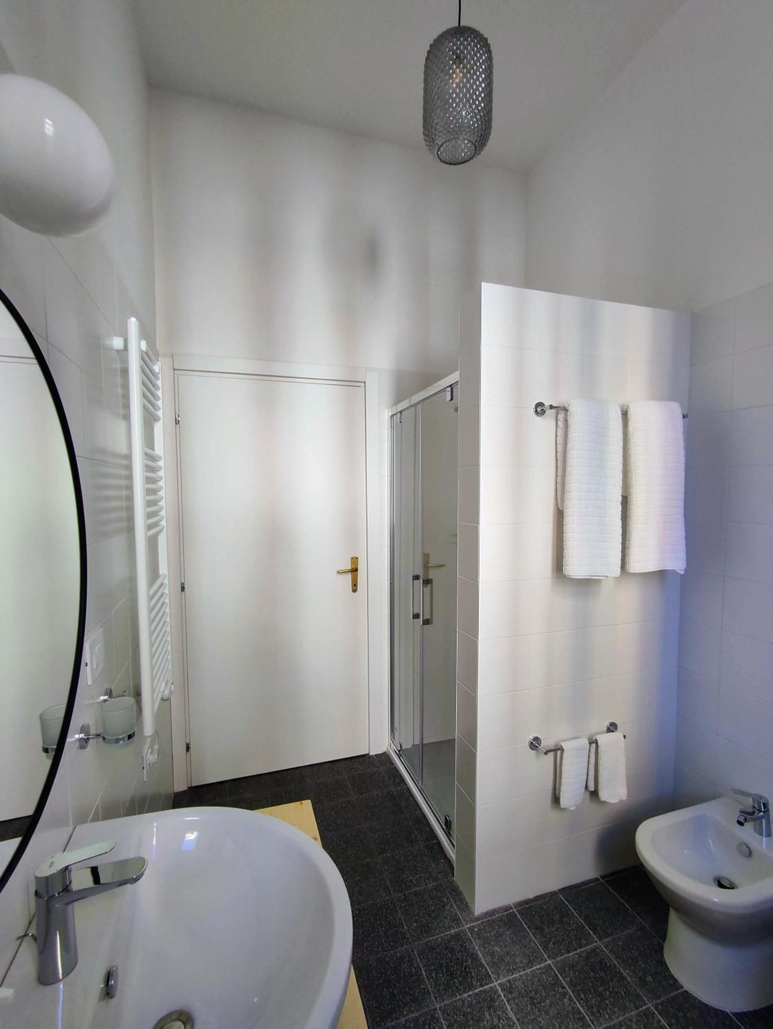 Lostabile Guesthouse & Coworking Bari Buitenkant foto